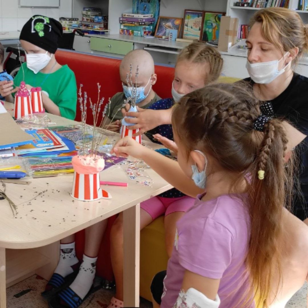 ЗА РАЗГОВОРАМИ ВРЕМЯ ТЕЧЕТ НЕЗАМЕТНО ЗА РАЗГОВОРАМИ ВРЕМЯ ТЕЧЕТ НЕЗАМЕТНО