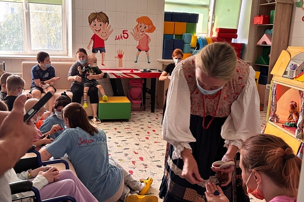 С ТАКИМИ ГОСТЯМИ В БОЛЬНИЦЕ НЕ СКУЧНО