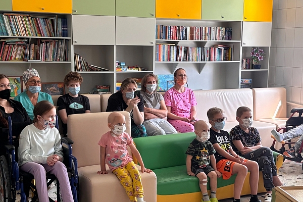 С ТАКИМИ ГОСТЯМИ В БОЛЬНИЦЕ НЕ СКУЧНО