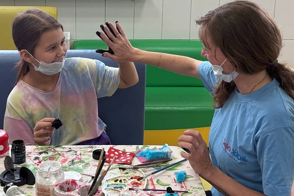 НАШИ ВОЛОНТЕРЫ - НАСТОЯЩИЕ ХУЛИГАНКИ