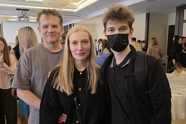 КОГДА ЭМОЦИИ СИЛЬНЕЕ СЛОВ