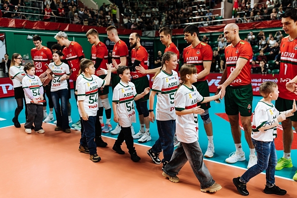 ЦЕЛЫЙ ЛОКОМОТИВ ЭМОЦИЙ!