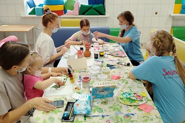 НАШИ ВОЛОНТЕРЫ - НАСТОЯЩИЕ ХУЛИГАНКИ